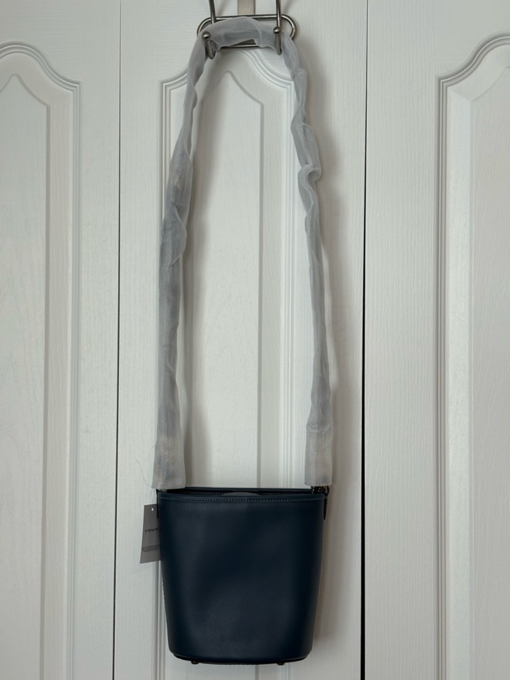 Coach CJ827 Dakota Bucket Bag 16 - Picture 3 of 9